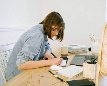 Svensk modell-CV: Exempel, mall & format för modellering